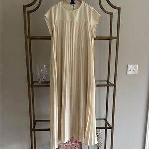 Elegant Cream Pleated Dress